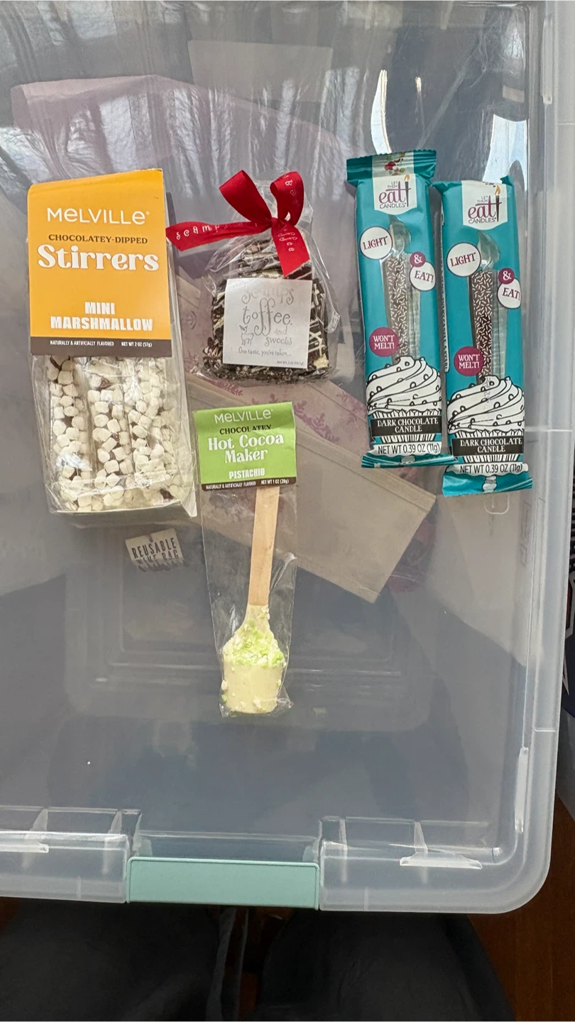 Hot Cocoa Makers & Chocolate Stirrers Set