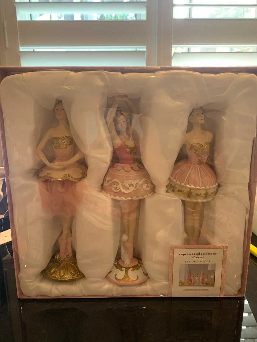Cupcakes and Cashmere Set of 3 Ballerina Decor