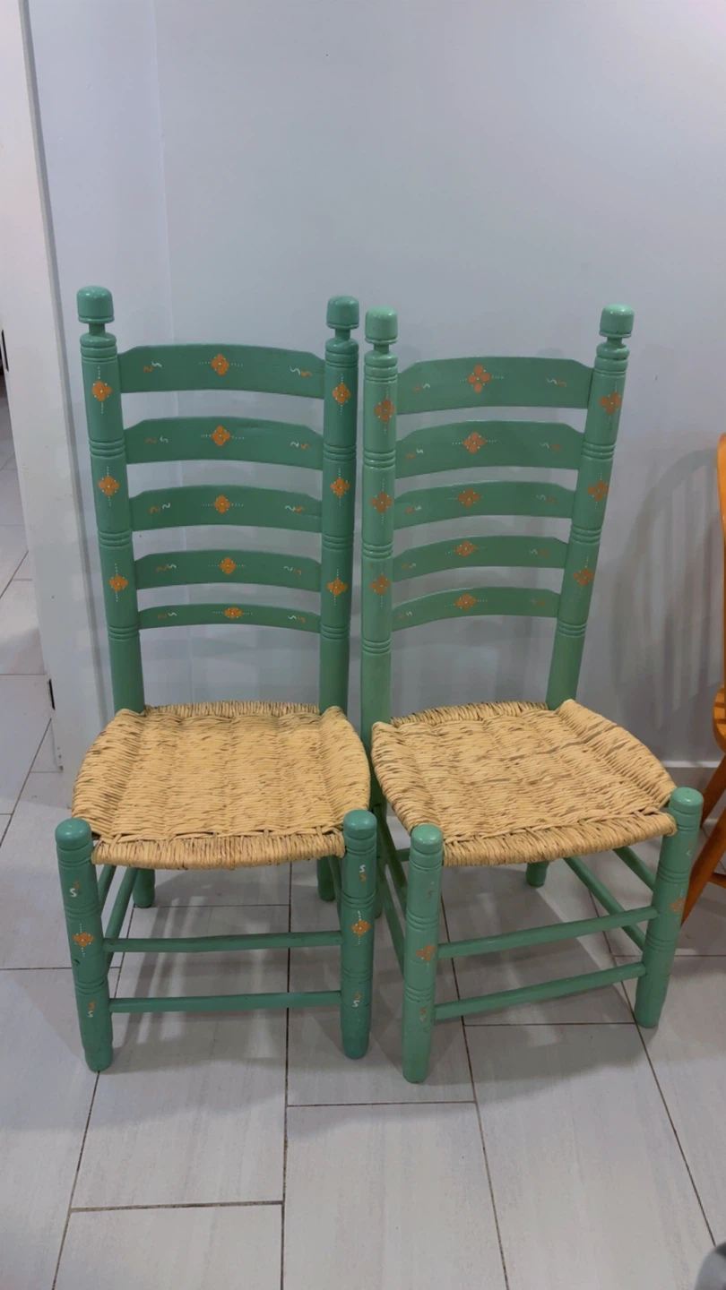 Set of 2 Green Straw Seat Chairs with Hand-Painted Details