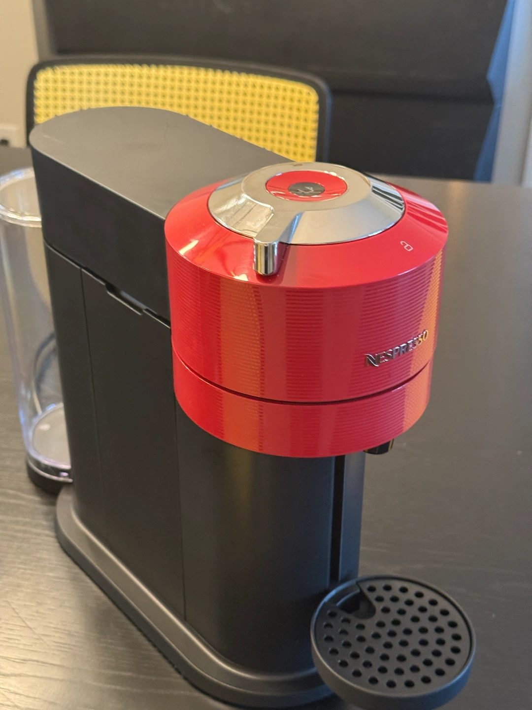 Nespresso Vertuo Coffee Machine - photo 2