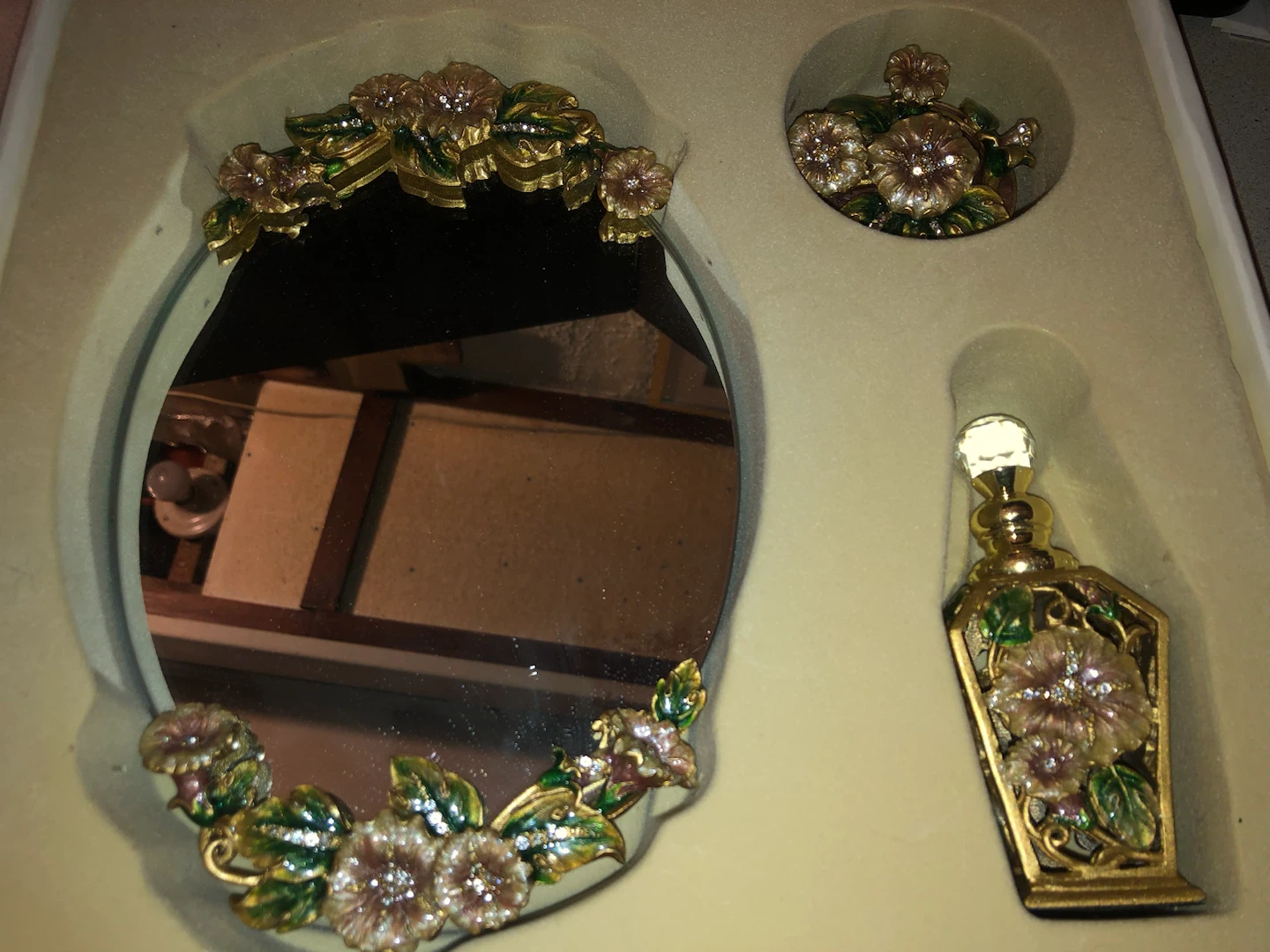 Vanity Decorative Floral Bottle and Mirror Set with Mirror