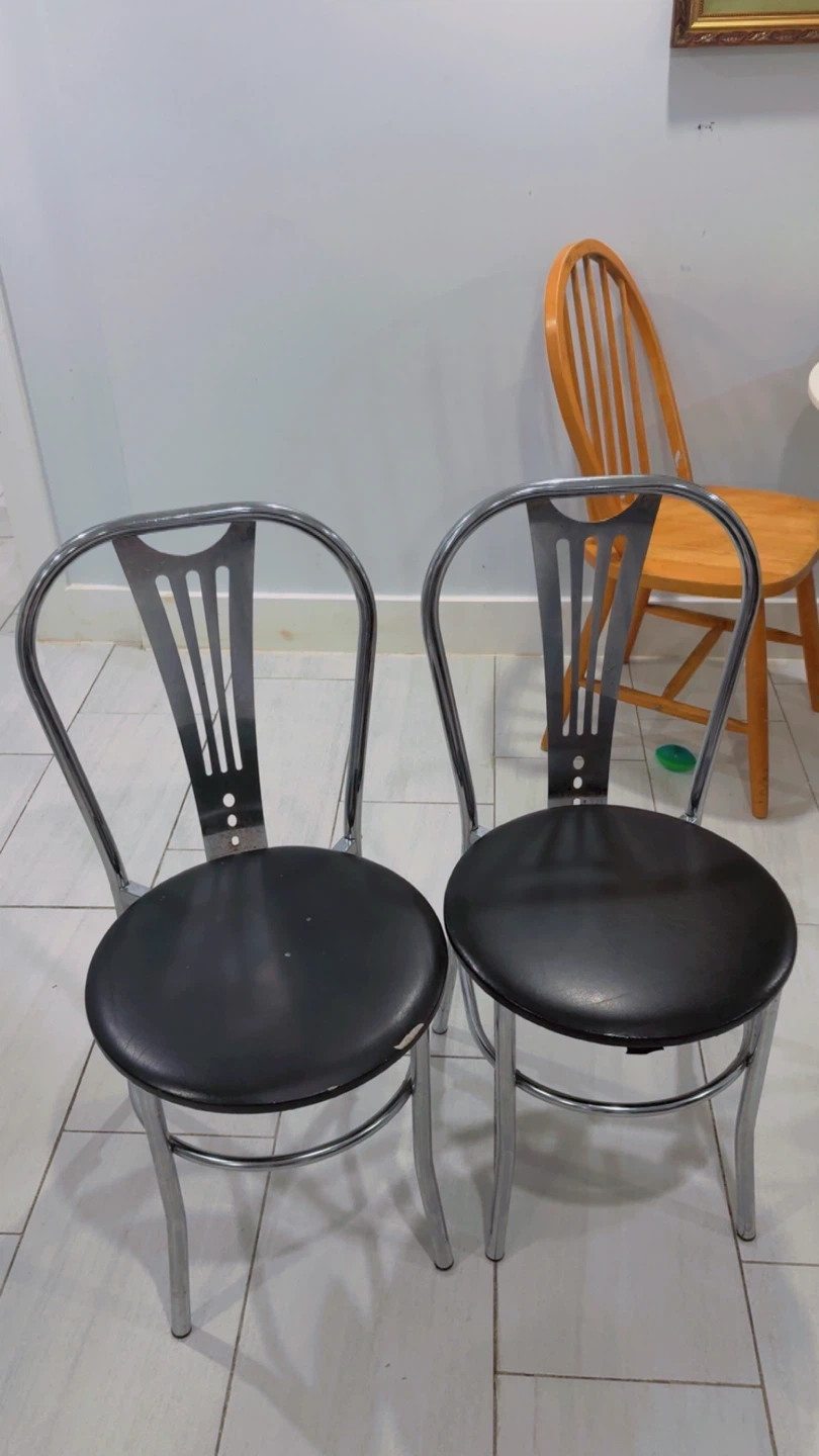 Set of 2 Metal and Black Vinyl Chairs