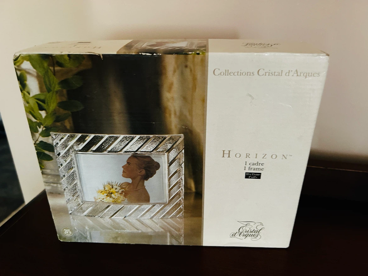 NEW Crystal Photo Frame: gift boxed - photo 5