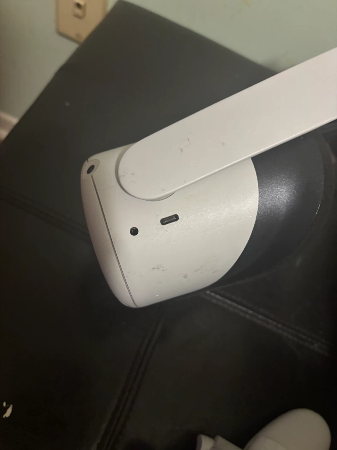 Meta Quest 2 VR Headset - photo 5