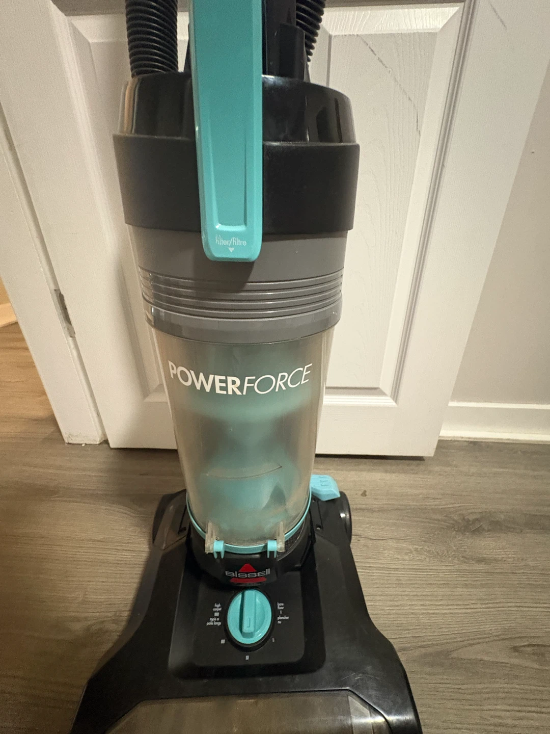 Bissell PowerForce Vacuum Cleaner - photo 3