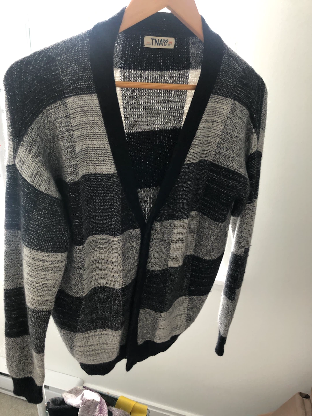Aritzia clothing xs/s - photo 2