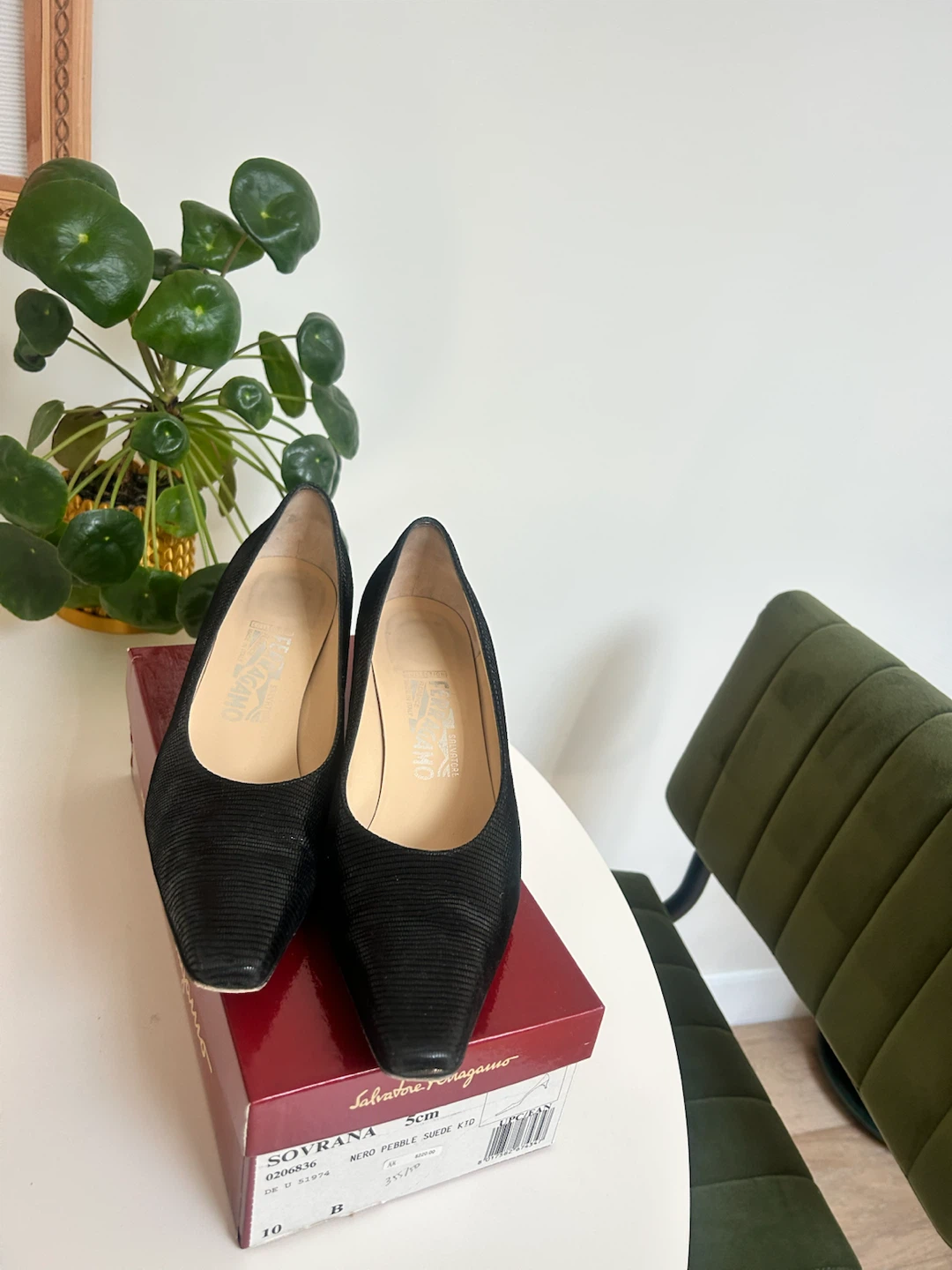 Salvatore Ferragamo Black Lizard Heels Size 10