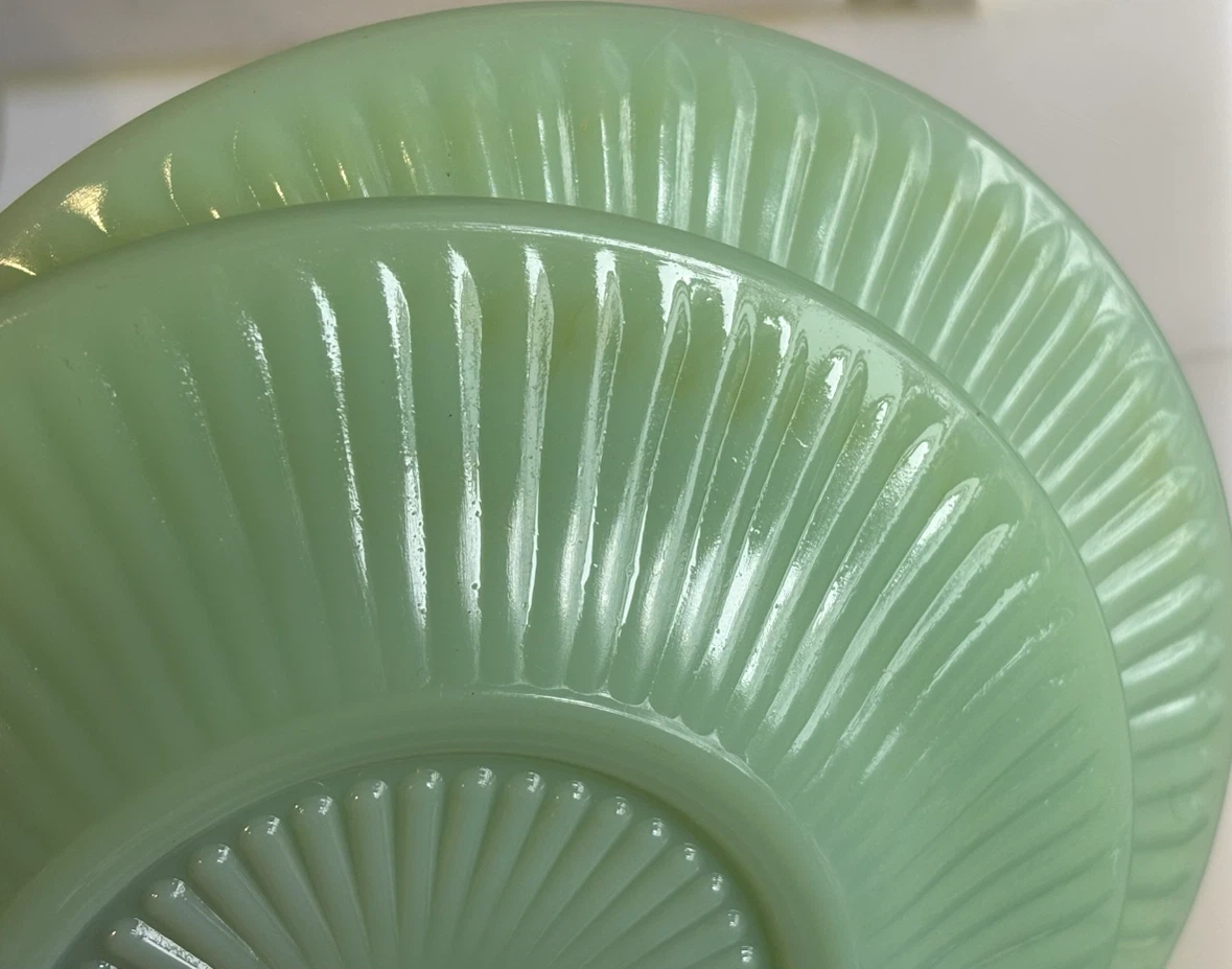 Fire king Jadeite Green Swirl saucers  (Set of 2) - photo 4