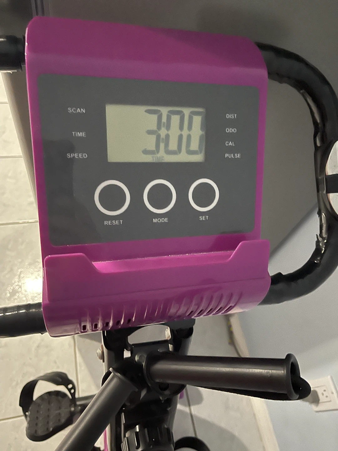 PLJH FITNESS Exercise Bike - photo 2