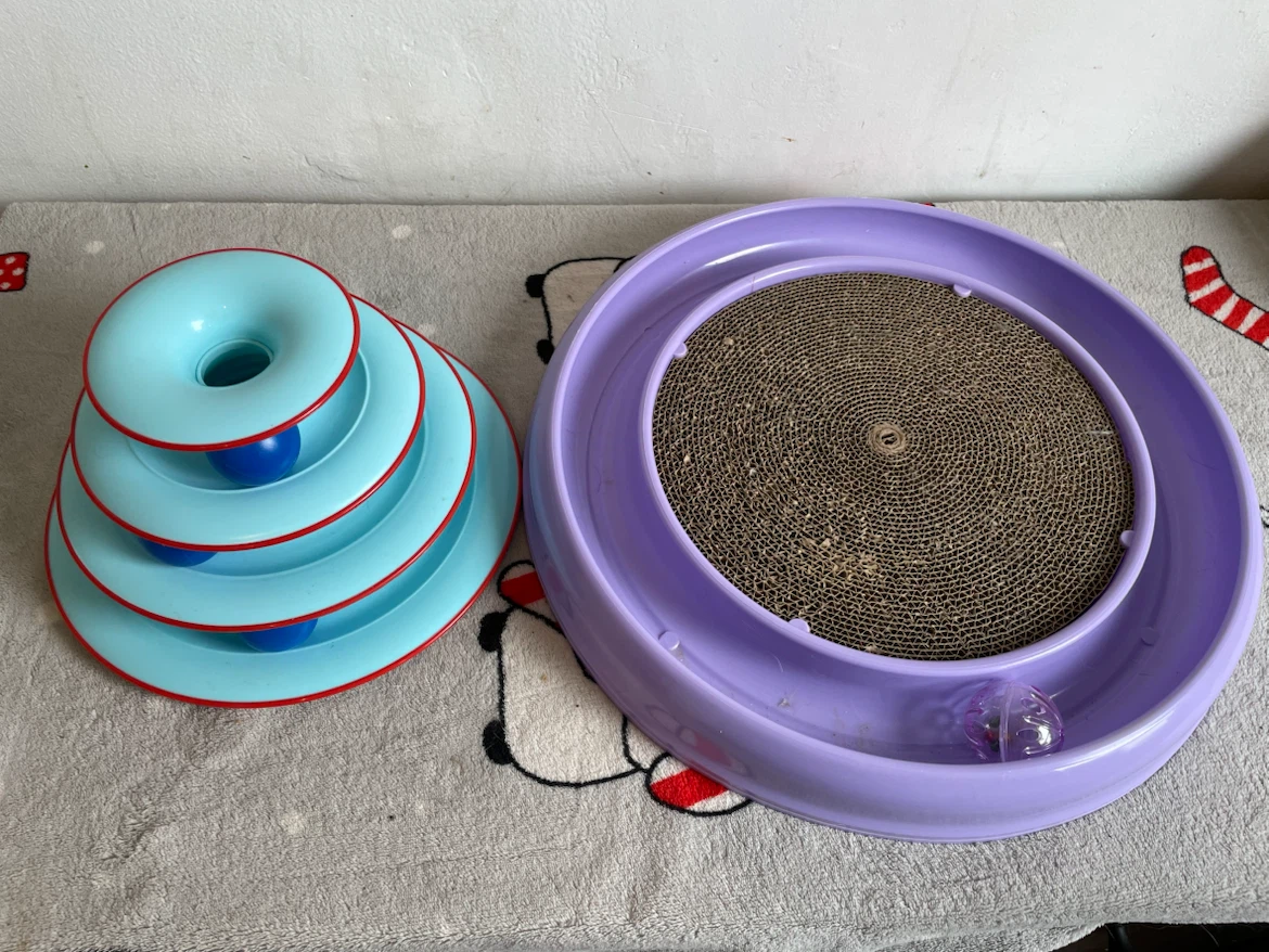 Cat Ball Tracks