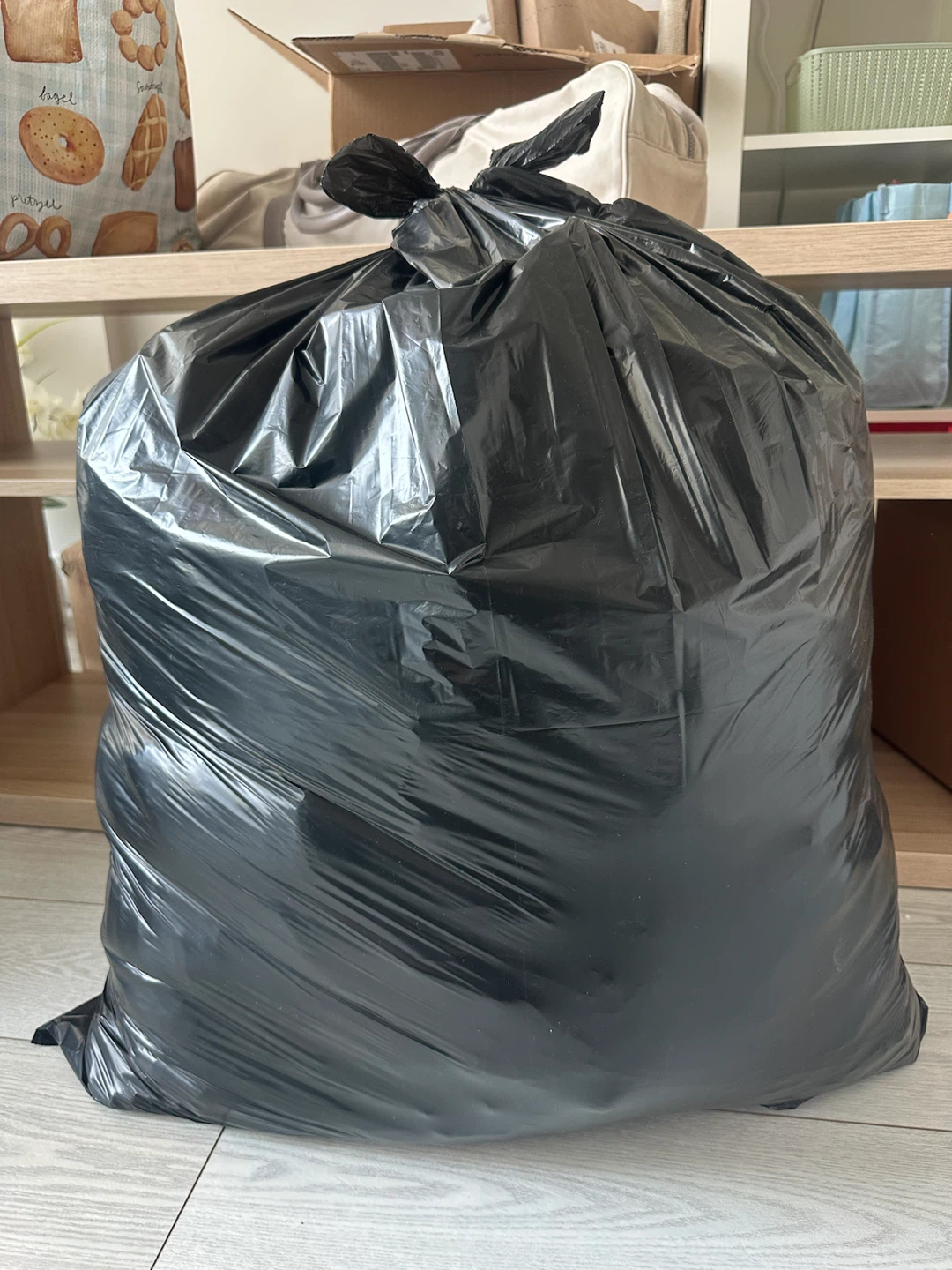 Large bag of women’s clothes (Size M/L) *almost all vintage!*