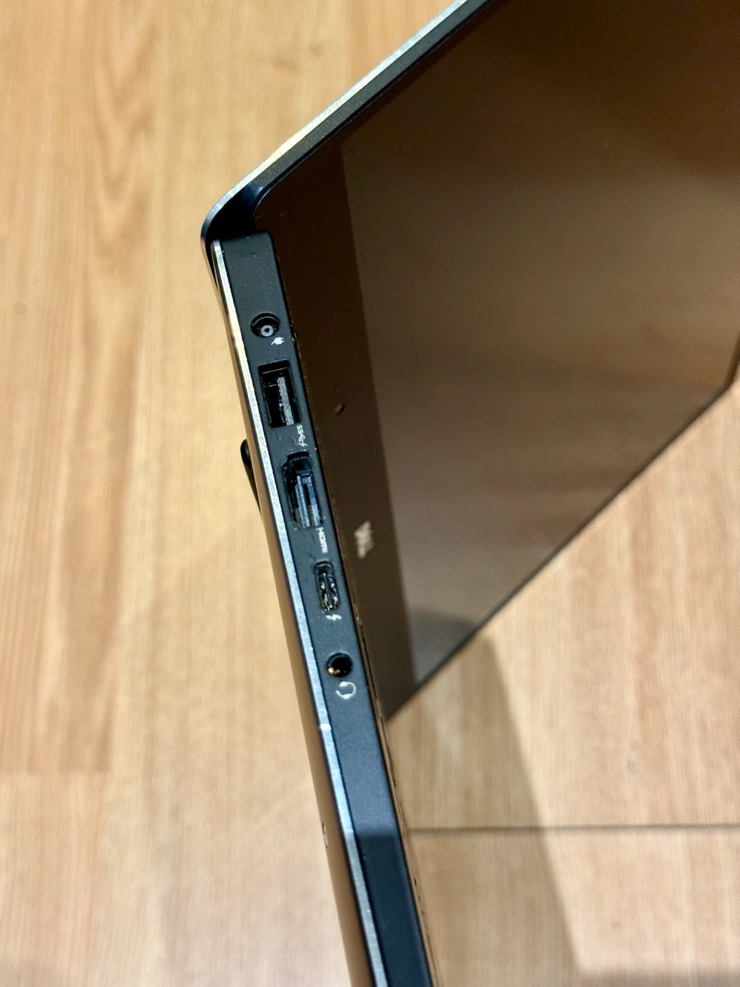 Dell XPS 15 Laptop - photo 4