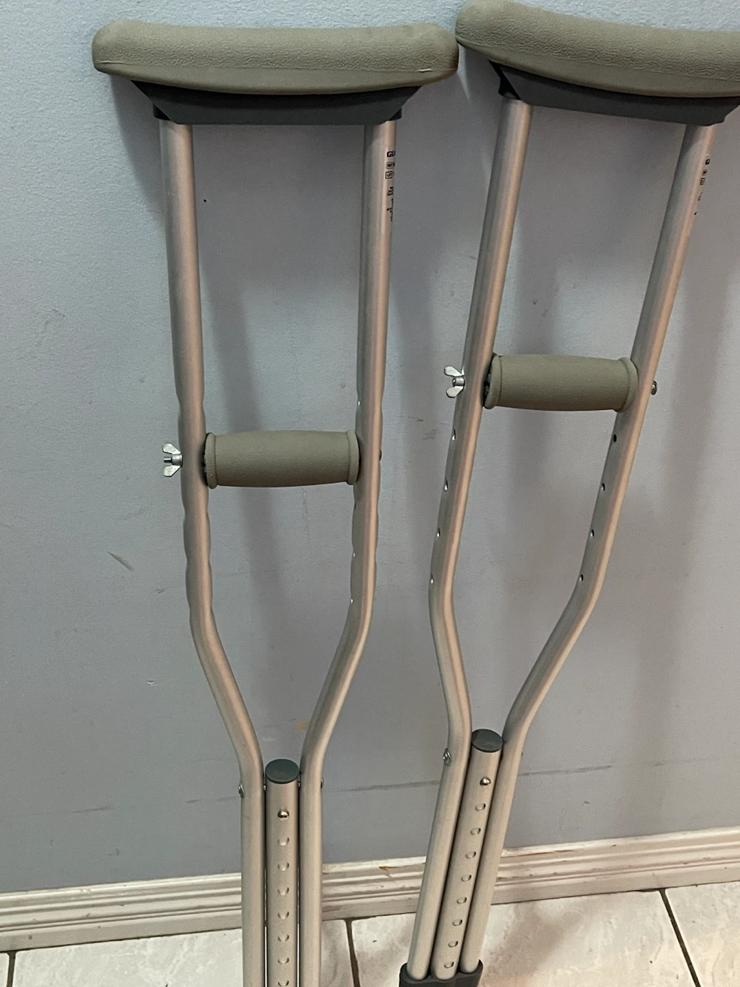 Pair of Adjustable Aluminum Crutches