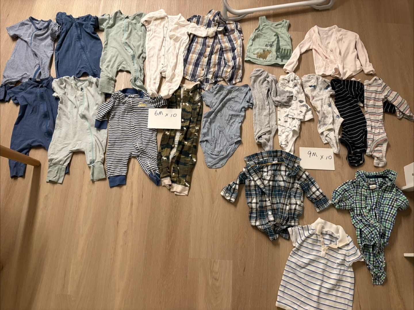 Baby Clothes Bundle (9M & 6M) - photo 5