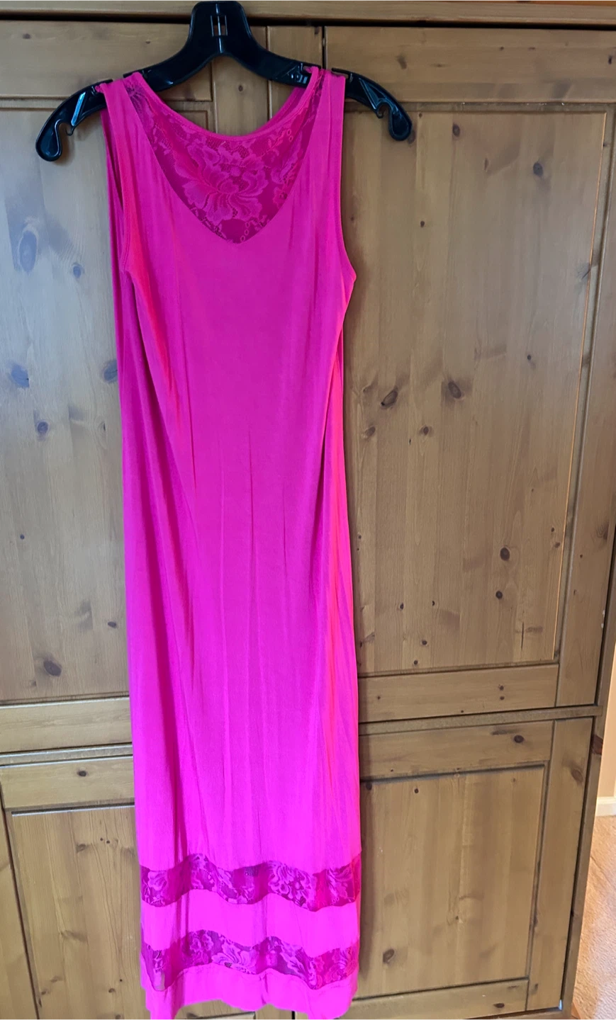 Fuchsia Maxi Dress with Lace Detail - photo 3