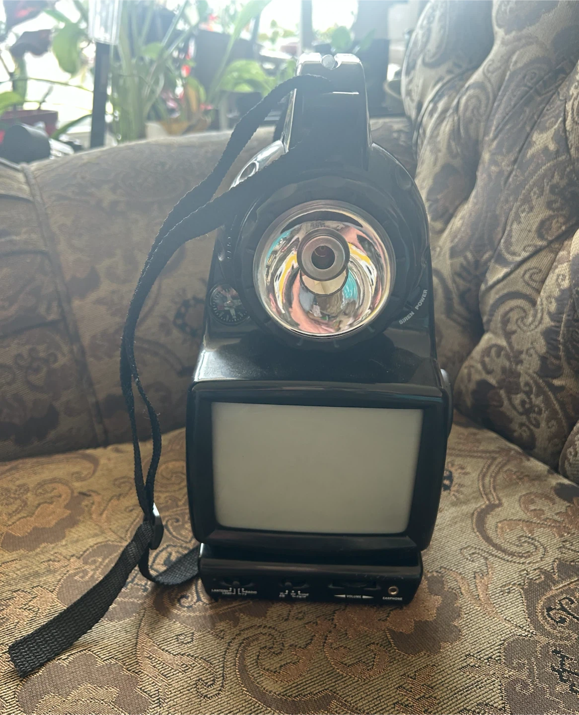 Curtis 3-Way Portable Radio, TV, Flashlight, and Lantern