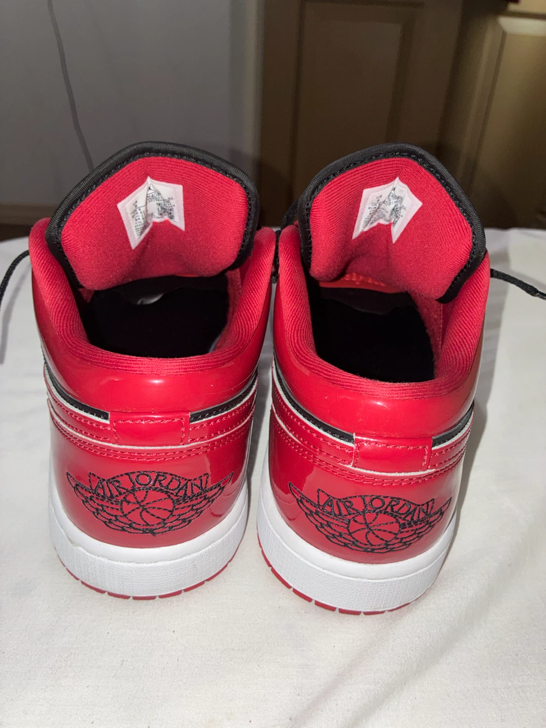 Air Jordan 1 Low Red Black Sneakers