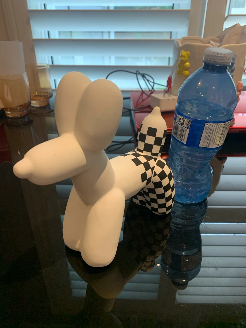 White Balloon Dog Sculpture with Checkered Tail - photo 2