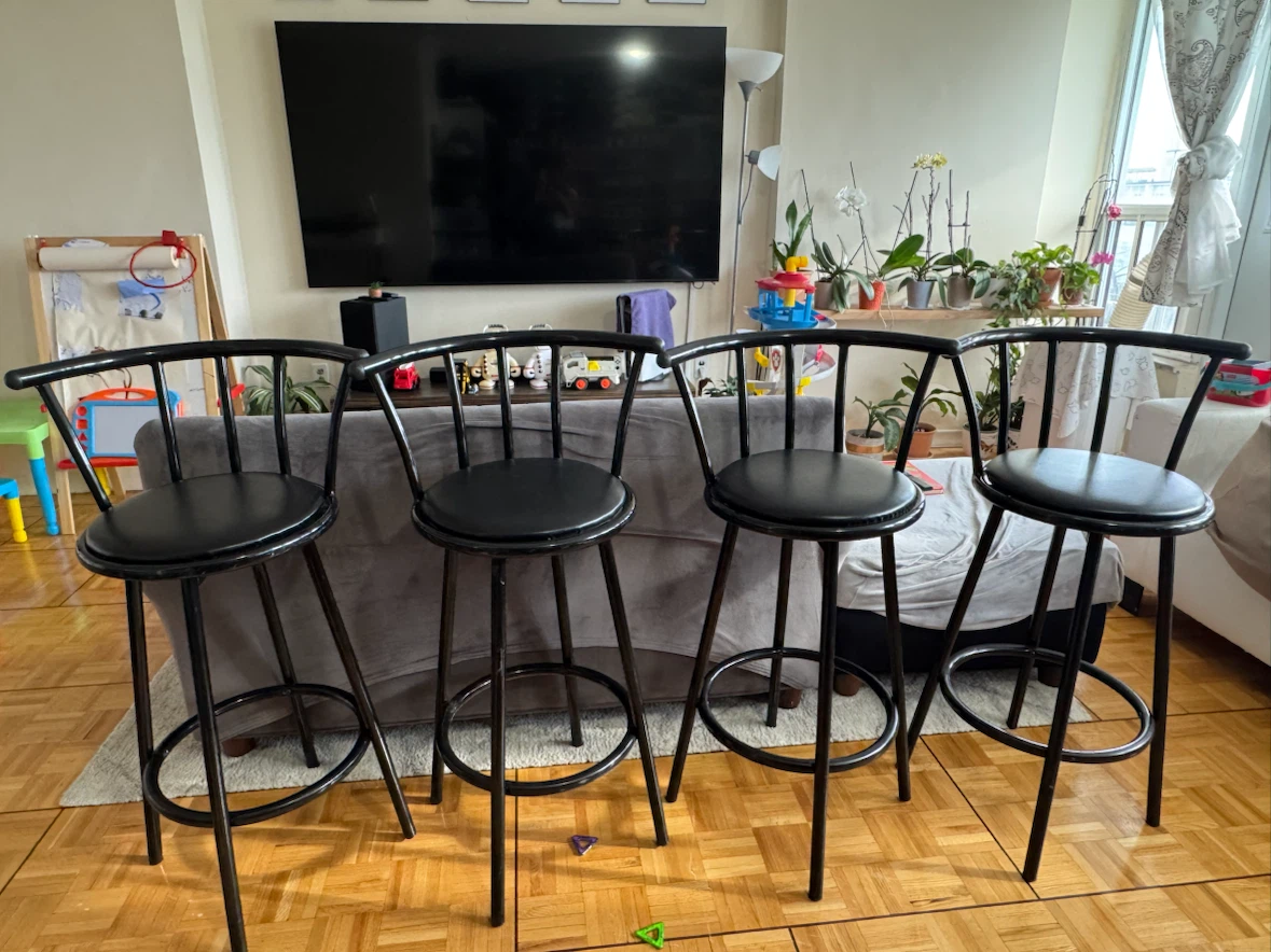 Set of 4 Black Metal Bar Stools