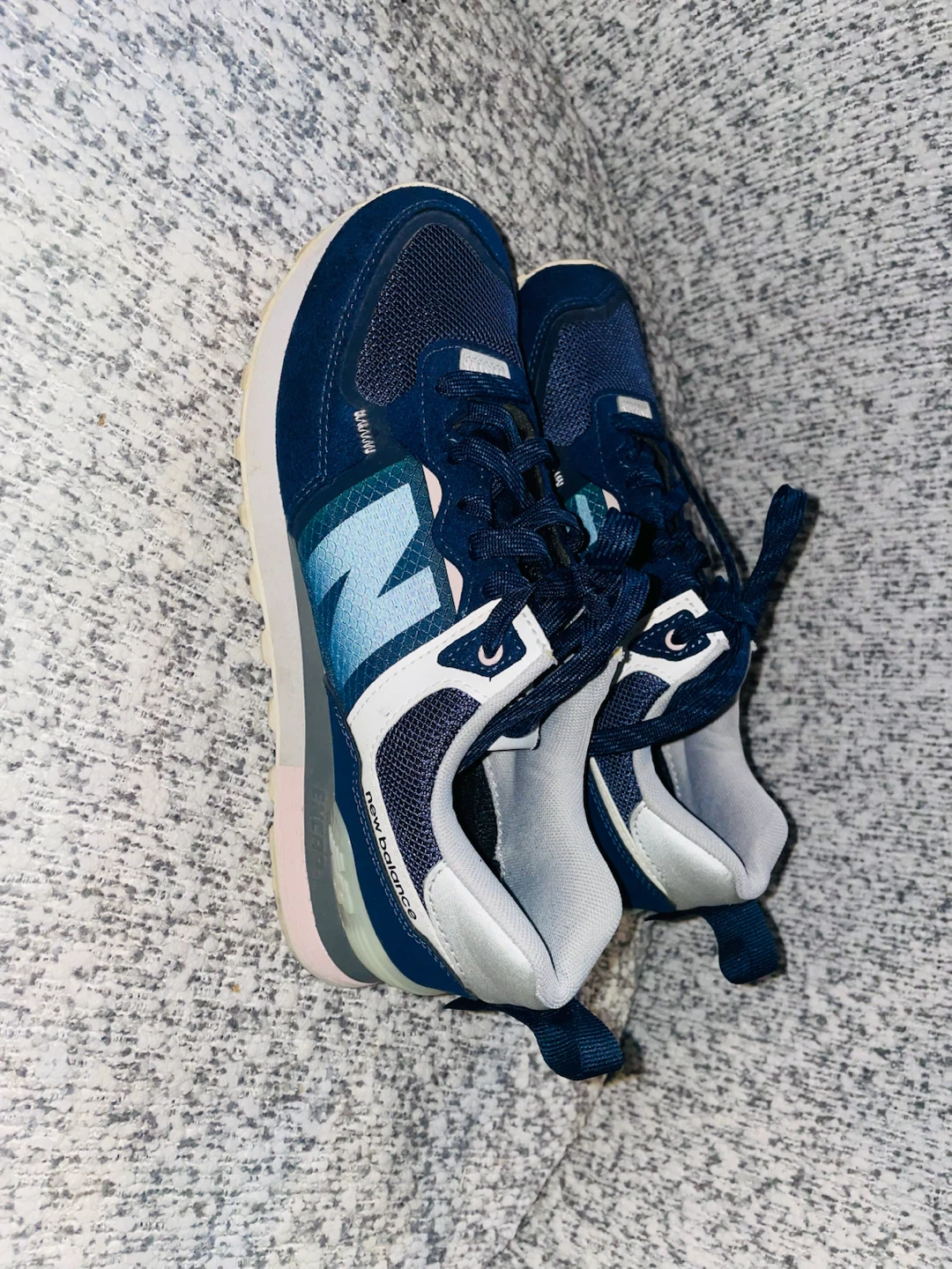 New Balance woman’s size 7 shoes