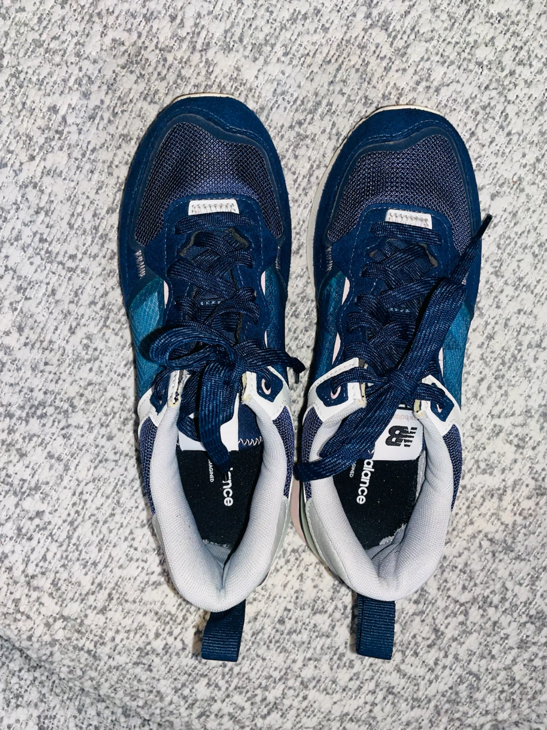 New Balance woman’s size 7 shoes - photo 2