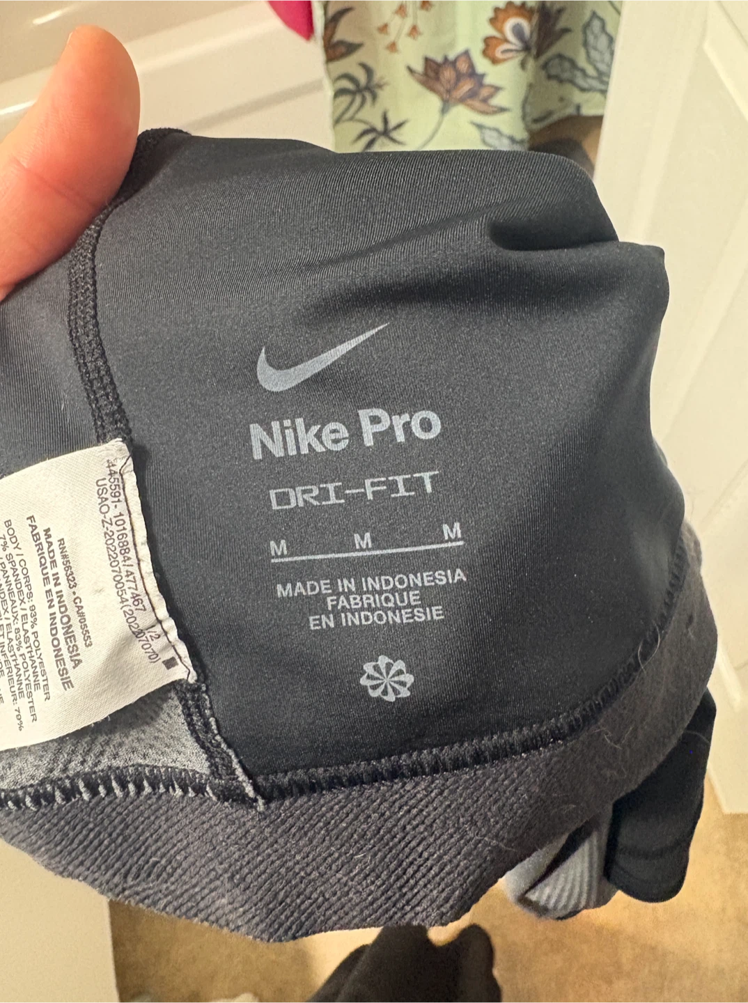 Nike Pro Sports Cropped Workout Top - photo 3