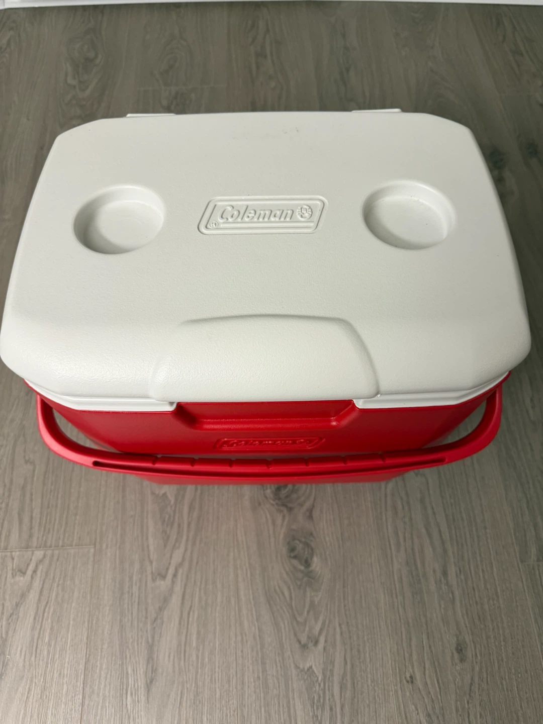 30-Quart Coleman Cooler & Cryopak Reusable Ice Packs