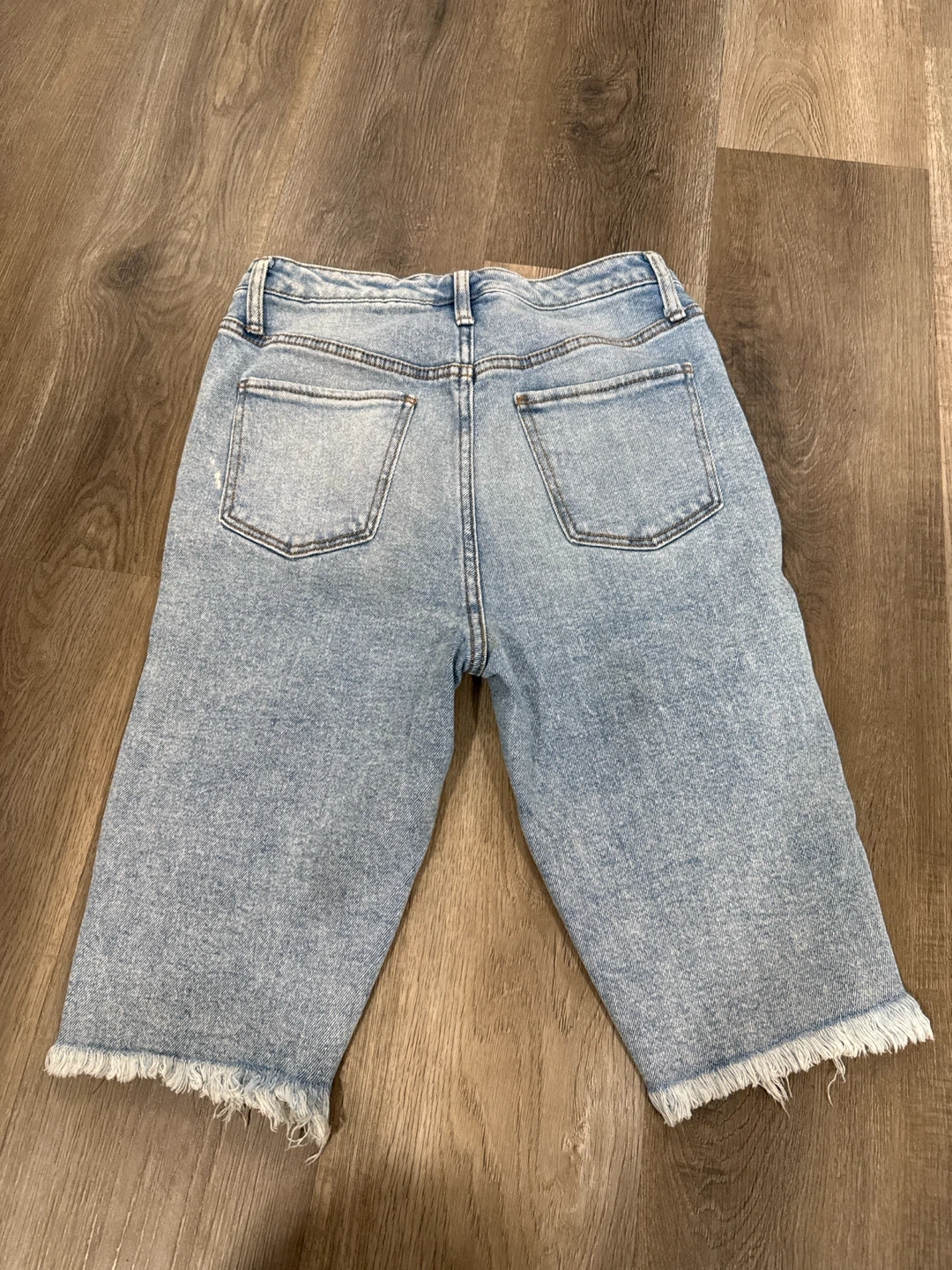 Wild Fable Distressed Denim Bermuda Shorts Size 6 - photo 3