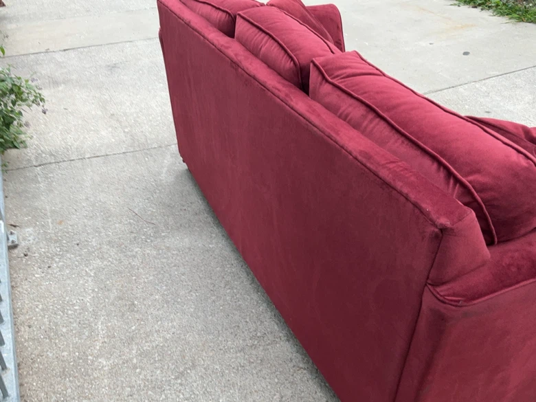 Red Velvet Couch (please read) - photo 3