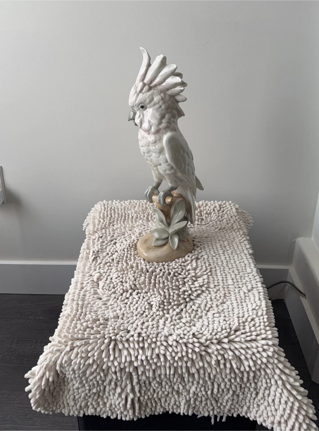 Royal Dux Bohemia Porcelain Cockatoo Figurine - photo 2