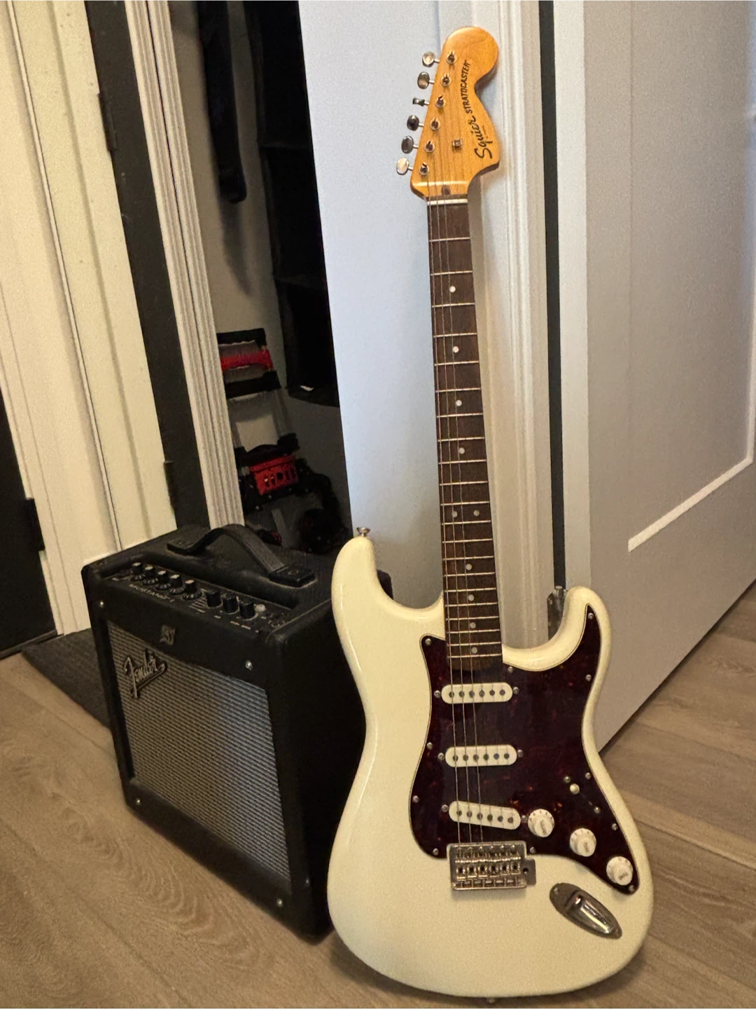 CV 70s Fender Squier and others - photo 2