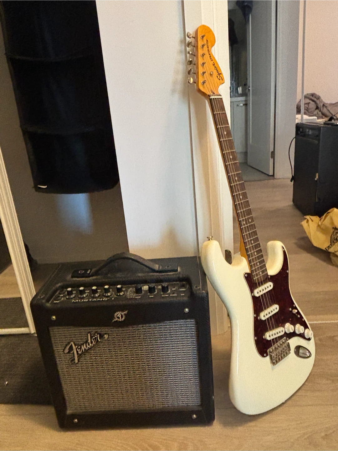 CV 70s Fender Squier and others - photo 3