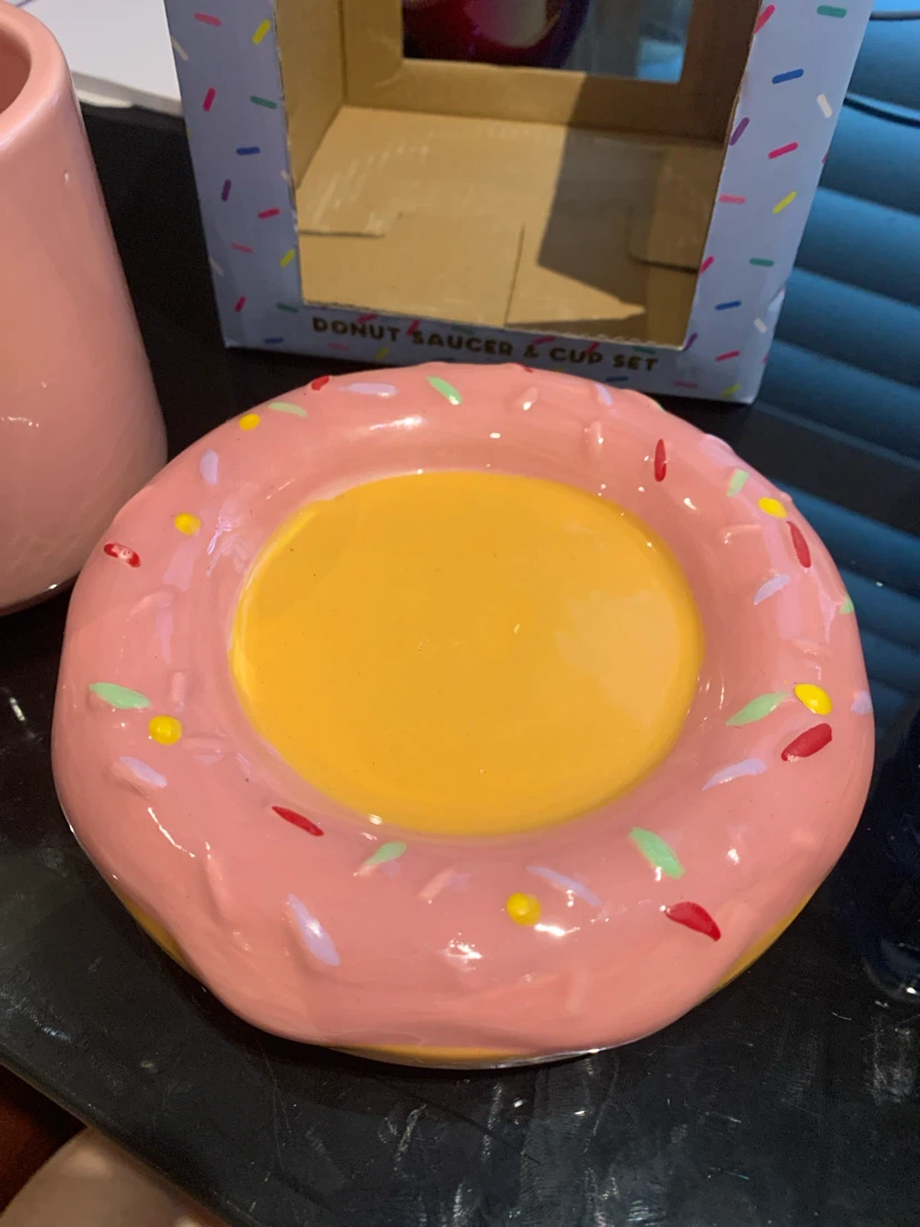 New in package  Saucer & Cup Set - Pink - photo 3
