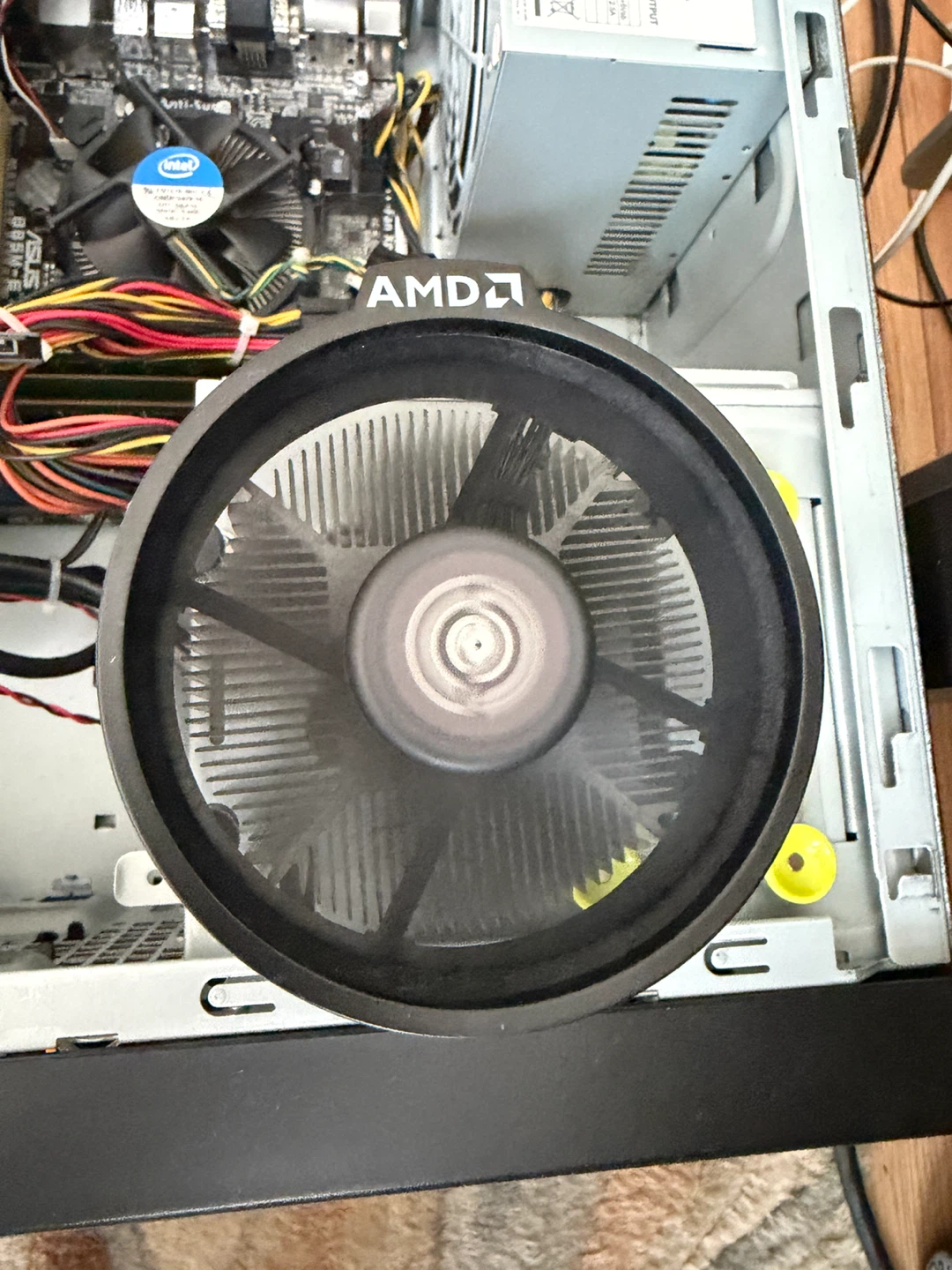 AMD Wraith Spire / Wraith Stealth CPU Cooler – AM4