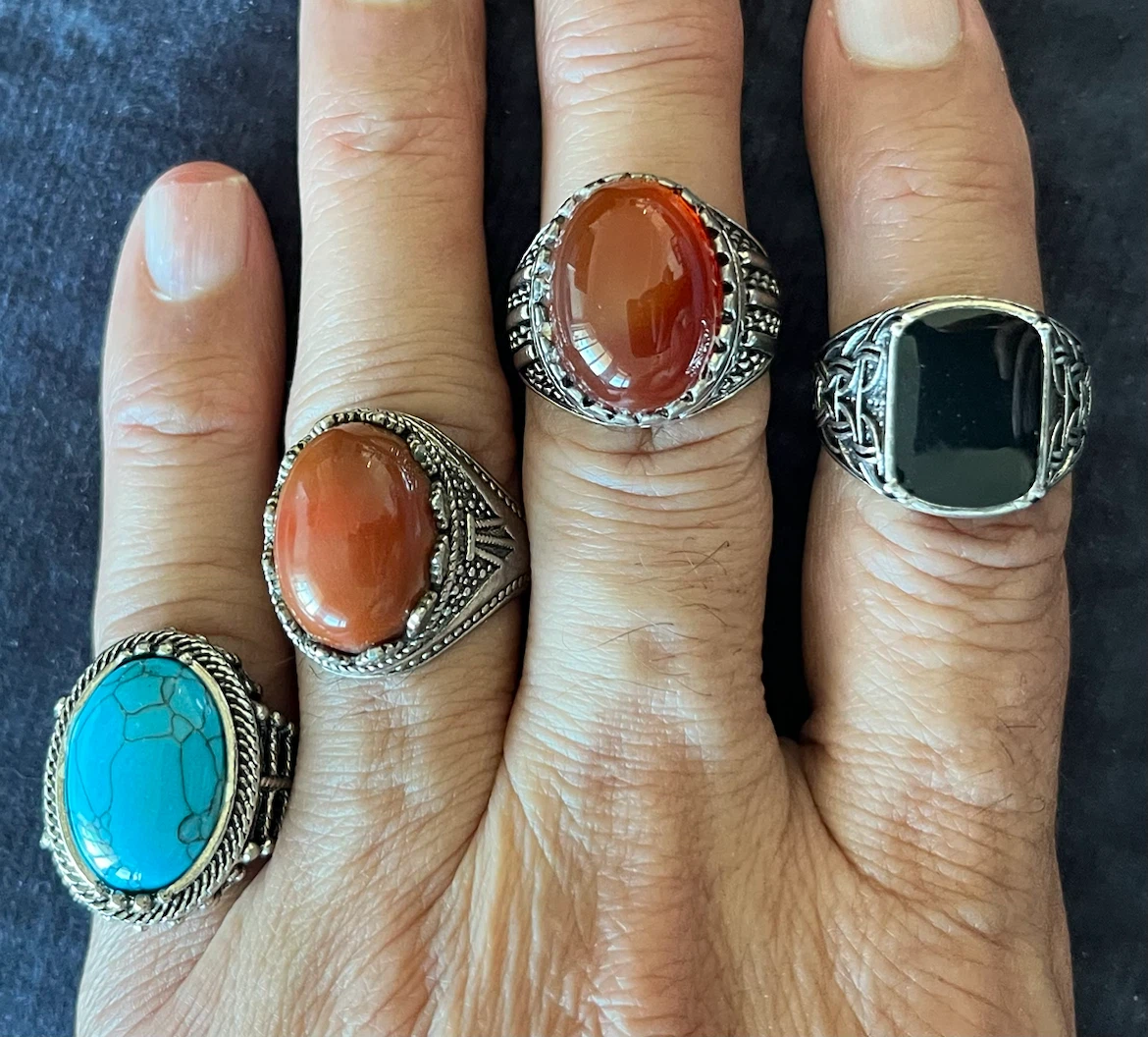 Vintage type Set of 4 Statement Rings - photo 3