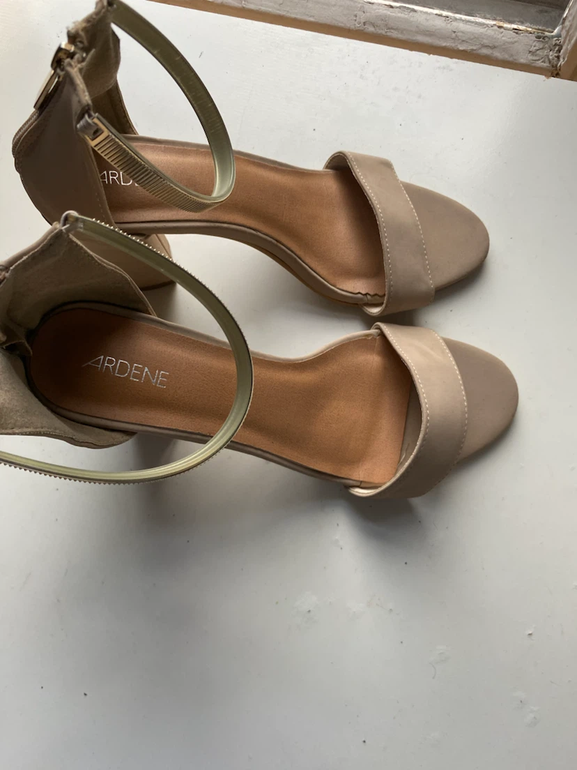 Ardene Block Heels - Size 9 - photo 2