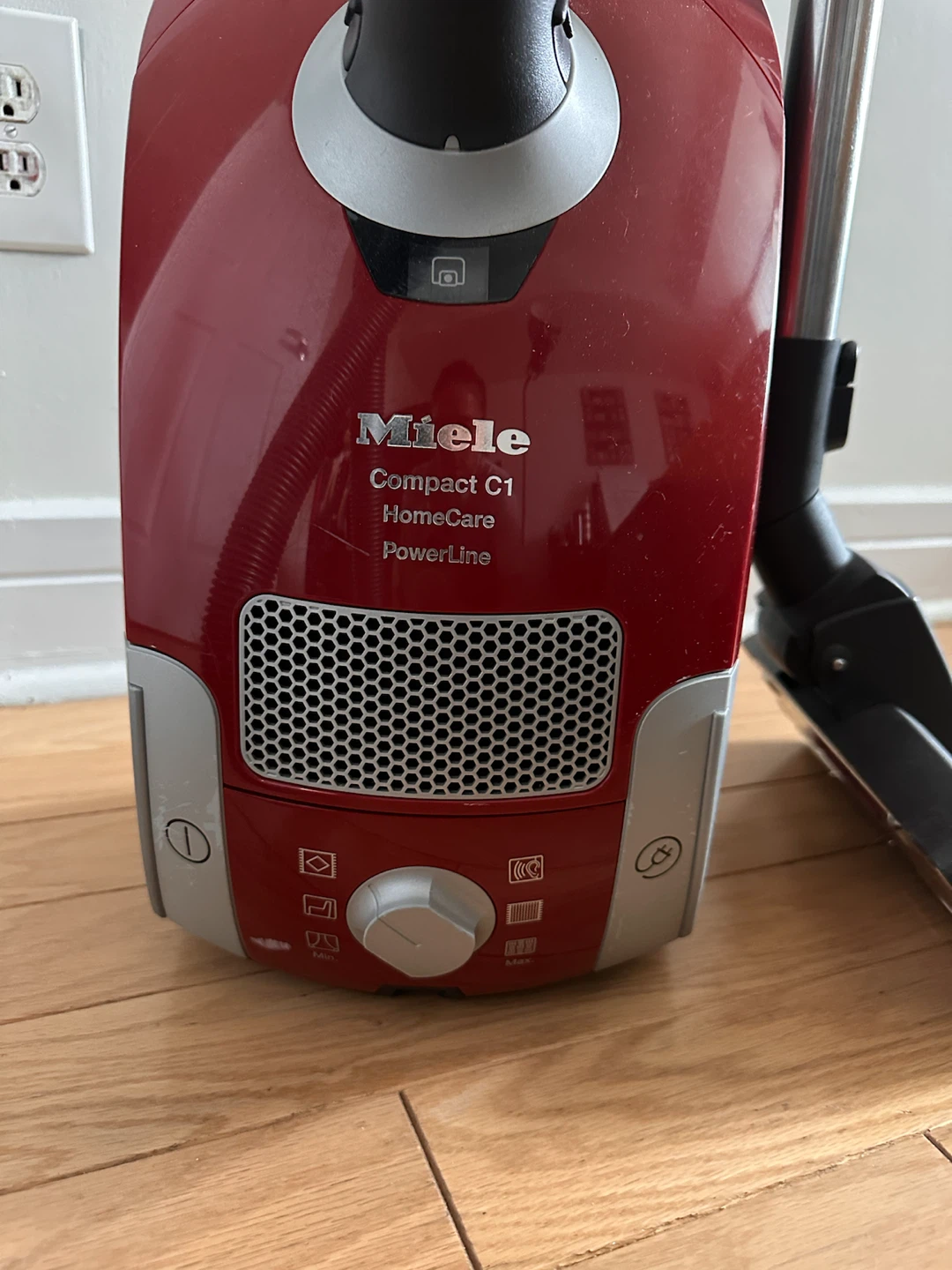 Miele Compact C1 HomeCare PowerLine Vacuum Cleaner - photo 2