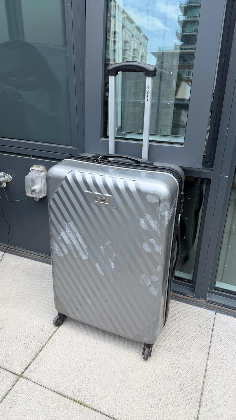 Large Hardside 4-Wheel Luggage - photo 2