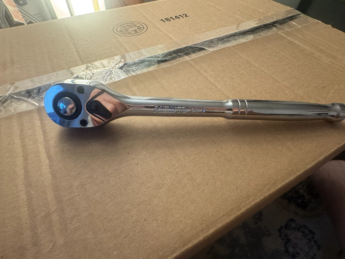 NEIKO 3/8" Drive Ratchet Wrench