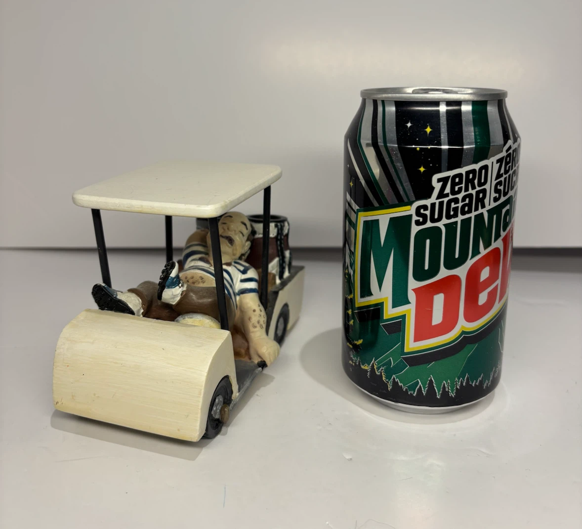 Golf Cart Figurine Pen Holder - Sleeping Golfer - photo 5