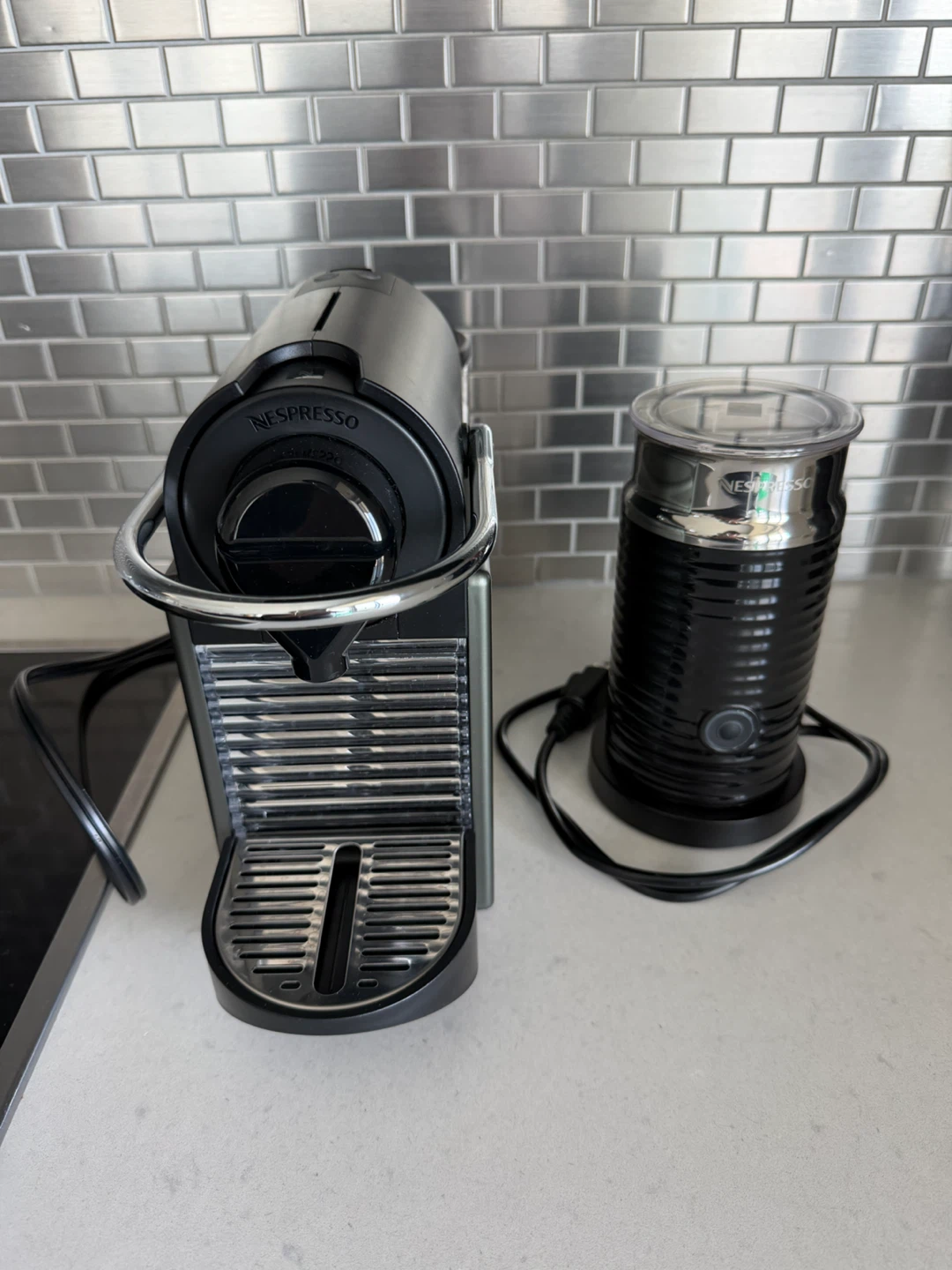 Nespresso Pixie & Aeroccino Milk Frother