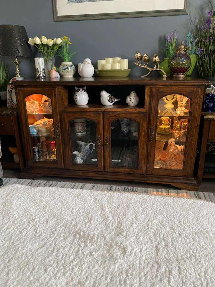 TV stand/cabinet - photo 2