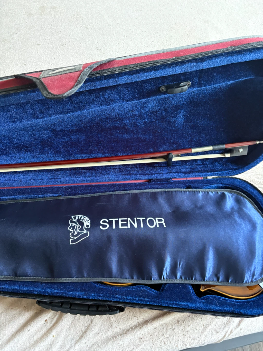 Stentor Violin with Case and Bow - photo 2
