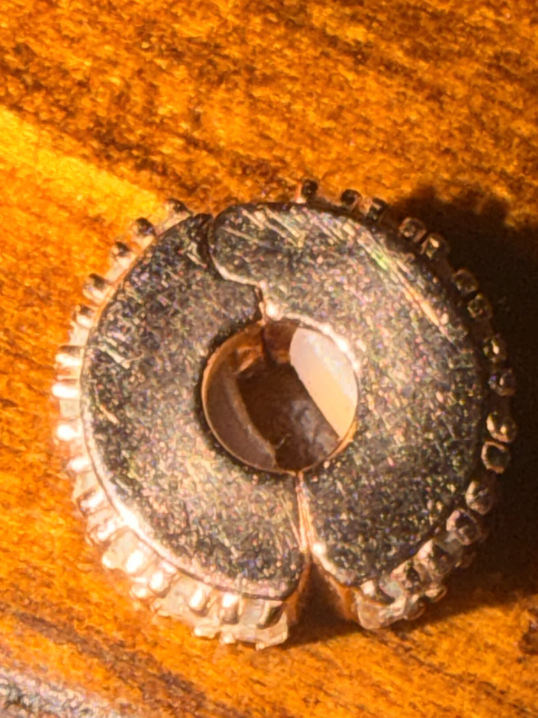Pandora “T1 ALE MET" GLD PLATED Charm with Baguette Crystals - photo 2