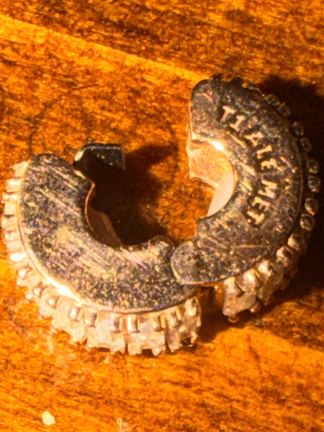 Pandora “T1 ALE MET" GLD PLATED Charm with Baguette Crystals - photo 5