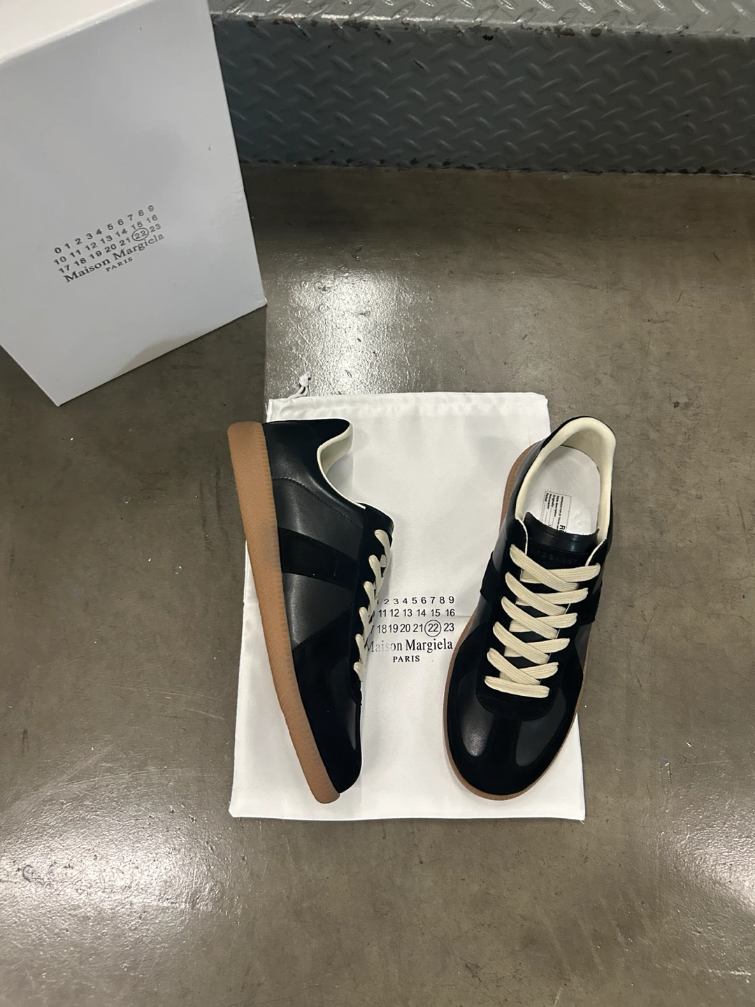Maison Margiela Replica Sneakers - Black/Suede - photo 2