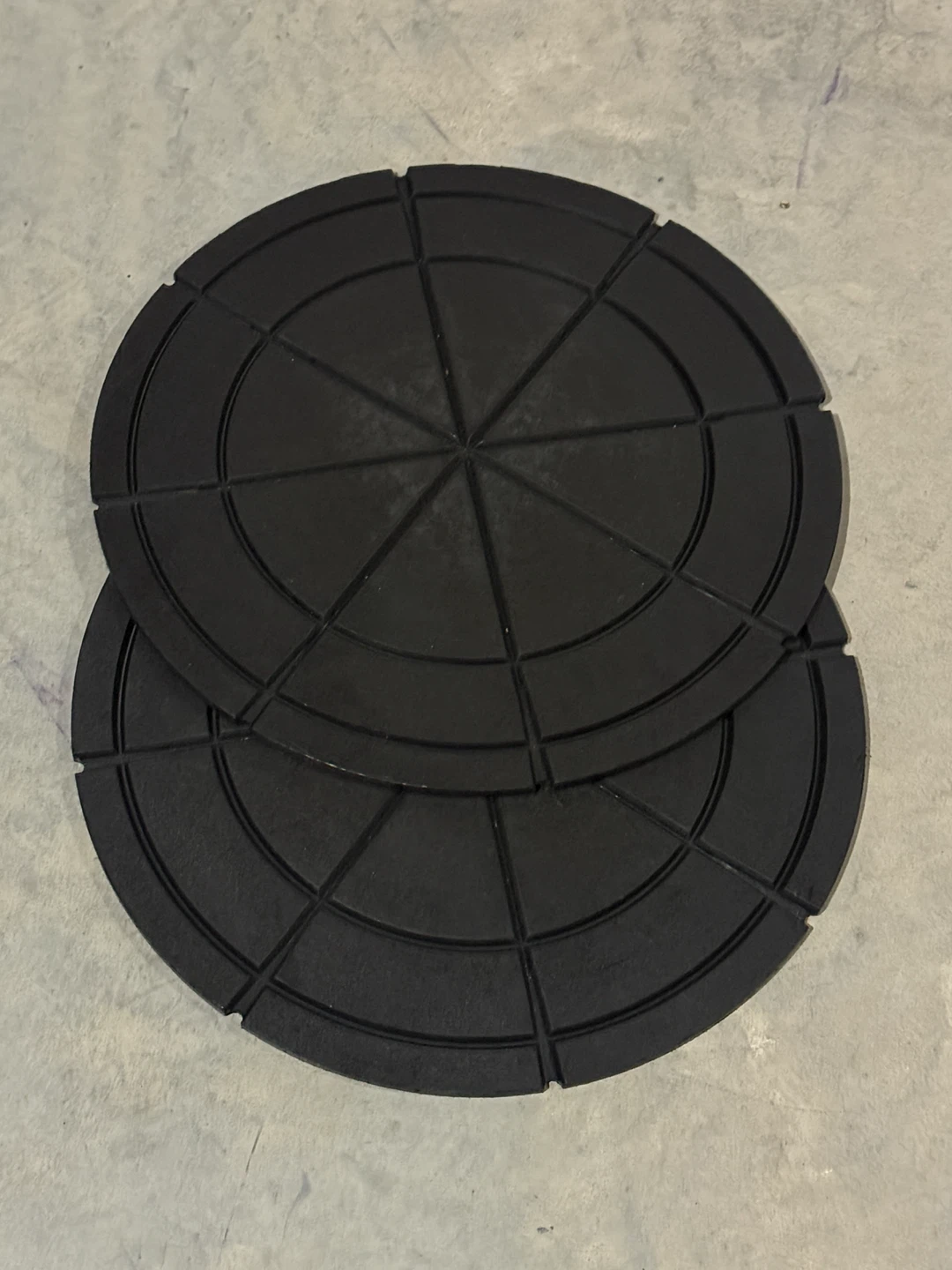 Pizza cutting board