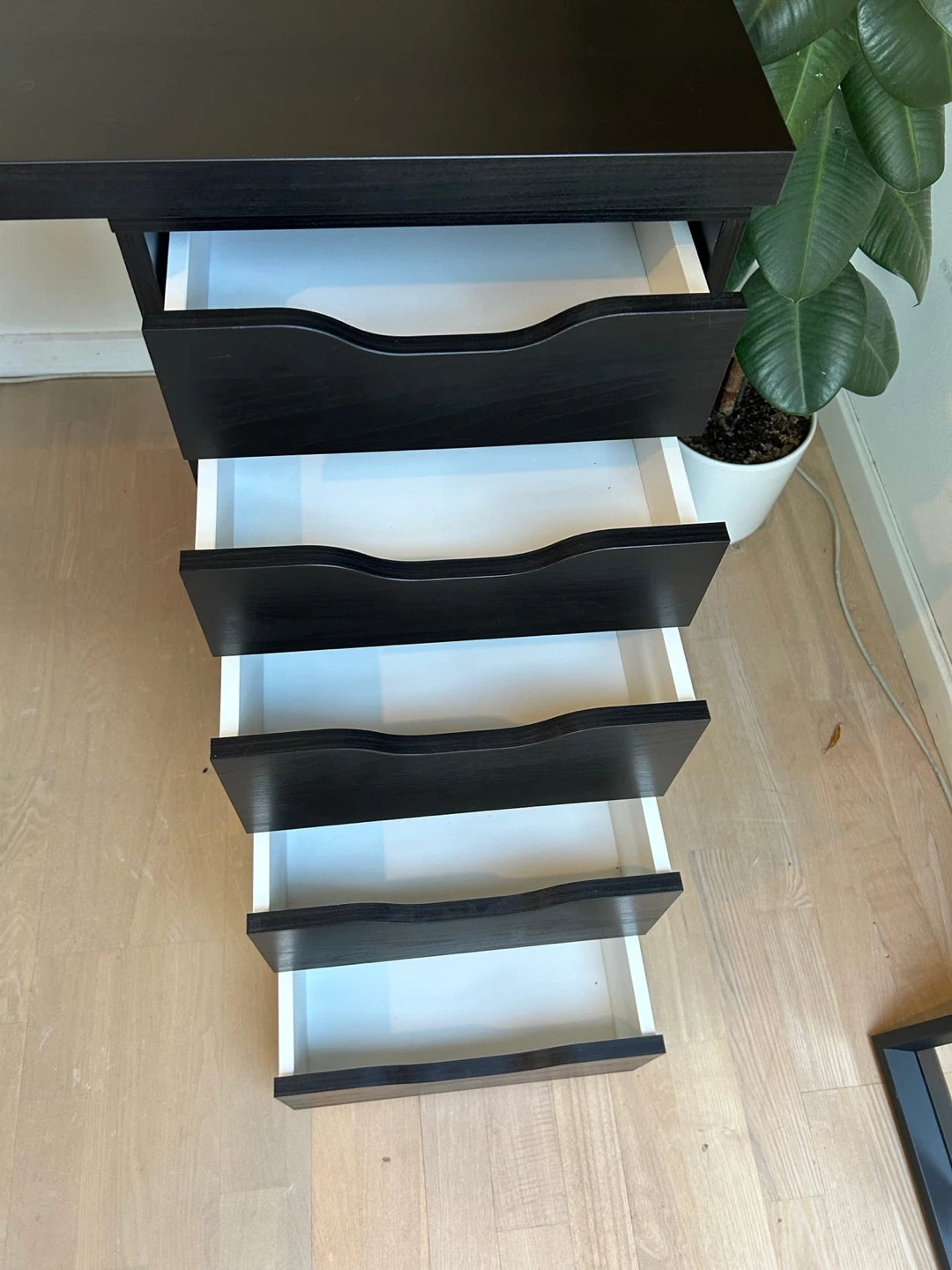 IKEA Desk with Alex drawer unit - photo 3