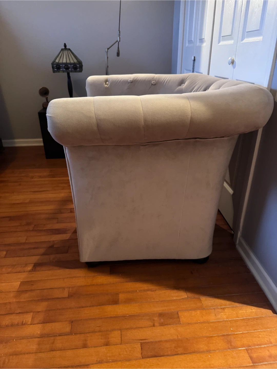 Tufted Accent Chair - photo 4