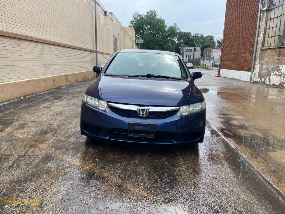 2009 Honda Civic Sedancon 126 mil millas - photo 3